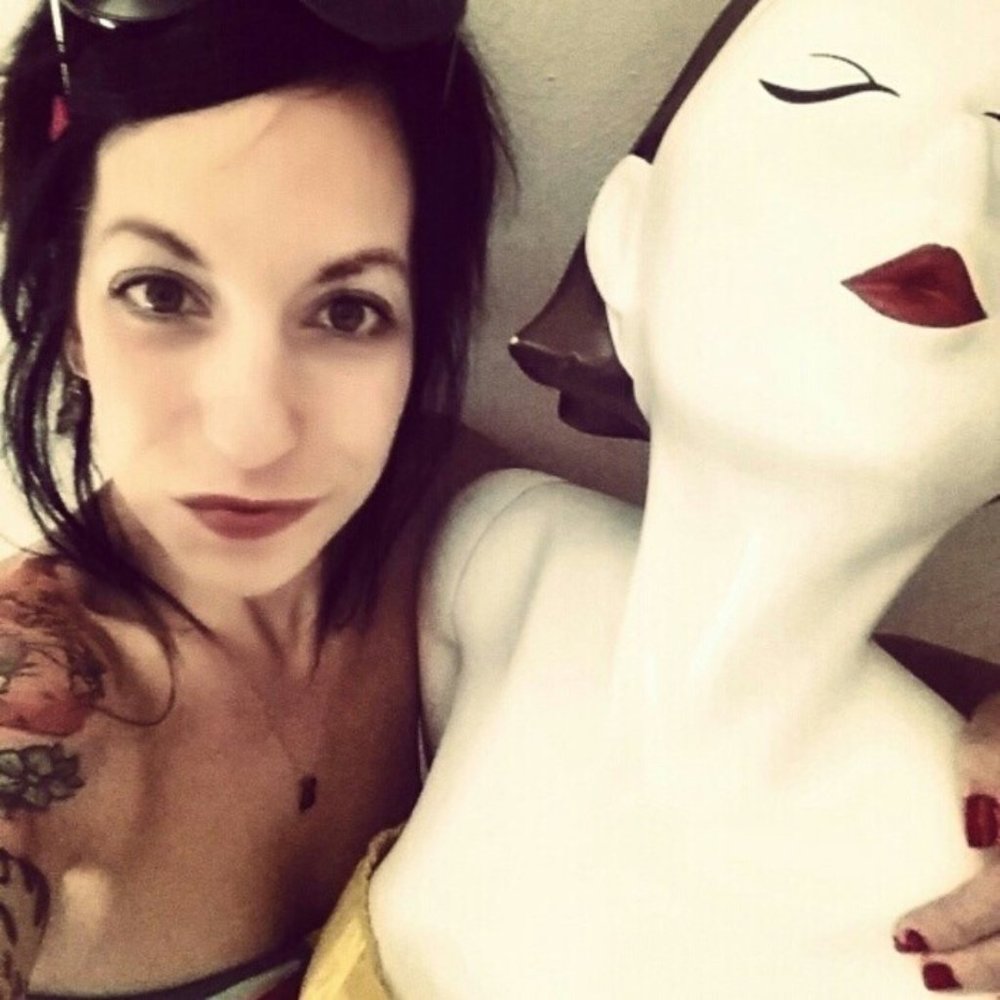 Meet your Posher, Regina